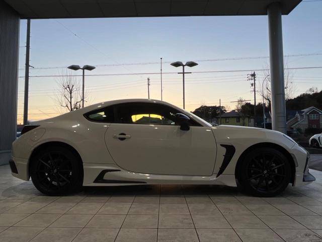 GR86 RZ B型 6MT 禁煙車 フローティングディスプレイオーディオ デジタルインナーミラー 純正18インチアルミ LEDヘッド スマートキー シートヒーター クルーズコントロール オートライト(19枚目)