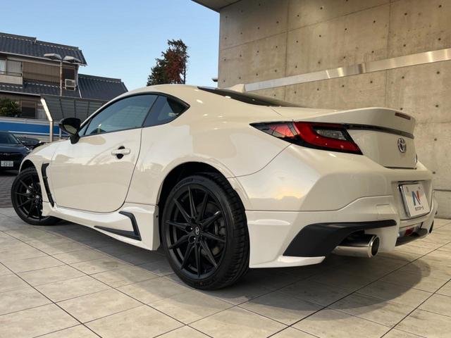 GR86 RZ B型 6MT 禁煙車 フローティングディスプレイオーディオ デジタルインナーミラー 純正18インチアルミ LEDヘッド スマートキー シートヒーター クルーズコントロール オートライト(25枚目)