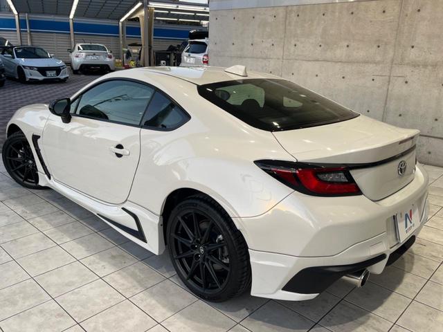 GR86 RZ B型 6MT 禁煙車 フローティングディスプレイオーディオ デジタルインナーミラー 純正18インチアルミ LEDヘッド スマートキー シートヒーター クルーズコントロール オートライト(26枚目)