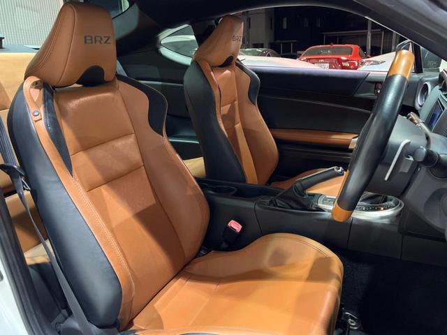 BRZ プレミアムスポーツパッケージ B型 専用茶革 LEDライナー フジツボマフラー BLITZタワーバー 禁煙車 SDナビ バックカメラ 専用純正17インチアルミ シートヒーター HIDヘッド パドルシフト スマートキー(8枚目)