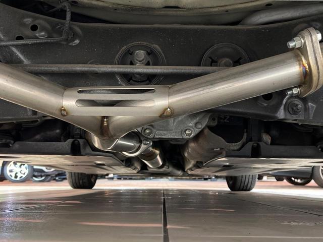 BRZ プレミアムスポーツパッケージ B型 専用茶革 LEDライナー フジツボマフラー BLITZタワーバー 禁煙車 SDナビ バックカメラ 専用純正17インチアルミ シートヒーター HIDヘッド パドルシフト スマートキー(19枚目)