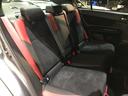 足元にお荷物を置いてもゆとりのある空間で、ロングドライブでも快適にお過ごしいただけます。