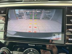 【バックカメラ】駐車時に後方がリアルタイム映像で確認できます。大型商業施設や立体駐車場での駐車時や、夜間のバック時に大活躍！運転スキルに関わらず、今や必須となった装備のひとつです！ 4