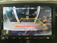 【バックカメラ】駐車時に後方がリアルタイム映像で確認できます。大型商業施設や立体駐車場での駐車時や、夜間のバック時に大活躍！運転スキルに関わらず、今や必須となった装備のひとつです！ 7