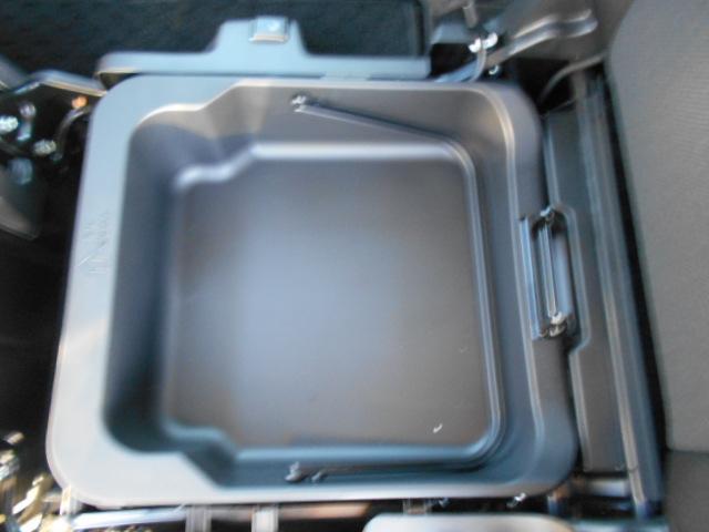 クロスビー ＨＹＢＲＩＤ　ＭＺ　４型（8枚目）