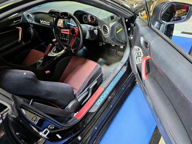 ８６ ＧＴ　ロケットバニーオーバーフェンダー公認社外アーム仕様（31枚目）