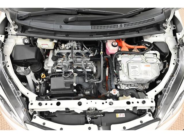 アクア クロスオーバー　Ｂカメラ　地デジ　イモビライザー　ナビＴＶ　エアコン　ＬＥＤ　ＥＳＣ　ドライブレコーダー　アルミホイール　キーフリー　ＤＶＤ再生可　ＥＴＣ　パワーステアリング　パワーウィンドウ　メモリーナビ　ＡＢＳ（15枚目）