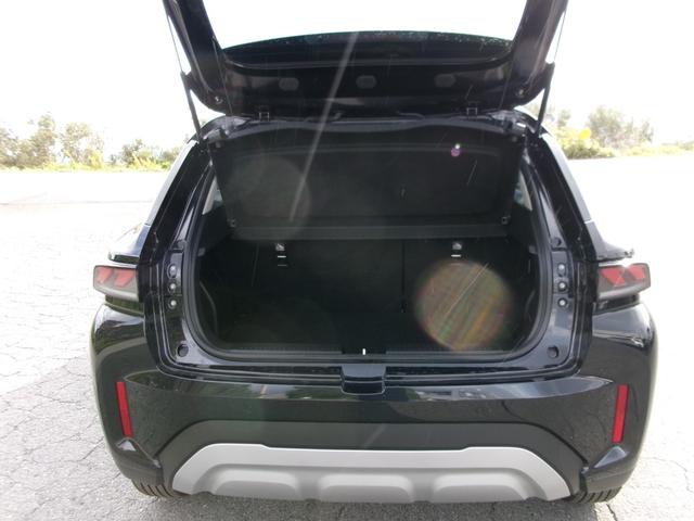 フロンクス ベースグレード　フロアマット・ドアバイザー付、全方位モニター付９インチナビ、スズキコネクト、ＥＴＣ、ＬＥＤヘッドランプ、純正１６ＡＷ、デュアルセンサーブレーキサポート、車線維持支援、ブラインドスポットモニター（24枚目）