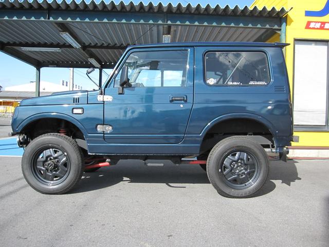 ジムニー ランドベンチャー JA22W ファイターエンジンK6A JA11トランスファー リフトアップ ロッソモデロマフラー JB64スチールホイール クラッチ関係新品 公認2名(貨物登録) 冬タイヤ付 同色全塗装(17枚目)