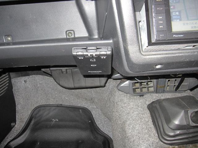 ジムニー ランドベンチャー JA22W ファイターエンジンK6A JA11トランスファー リフトアップ ロッソモデロマフラー JB64スチールホイール クラッチ関係新品 公認2名(貨物登録) 冬タイヤ付 同色全塗装(23枚目)