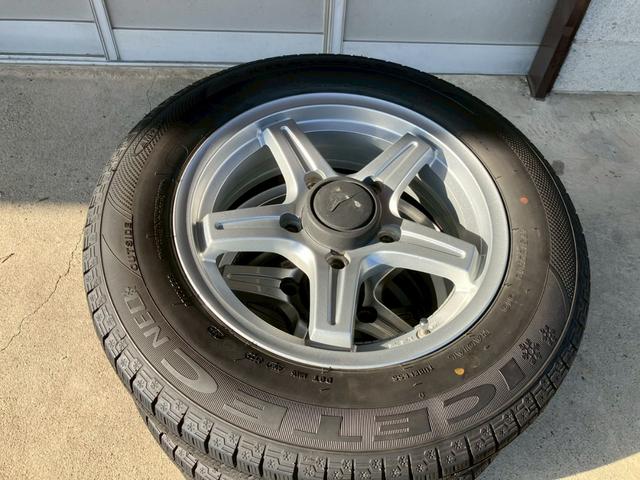 ジムニー ランドベンチャー JA22W ファイターエンジンK6A JA11トランスファー リフトアップ ロッソモデロマフラー JB64スチールホイール クラッチ関係新品 公認2名(貨物登録) 冬タイヤ付 同色全塗装(70枚目)