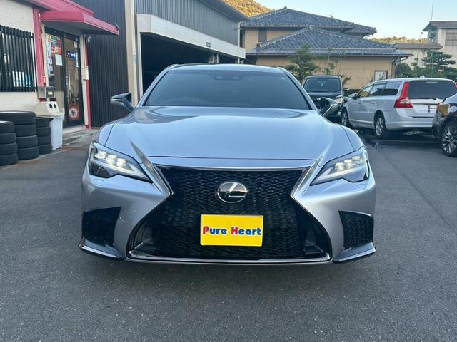 ＬＳ ＬＳ５００　Ｆスポーツ　１オーナー車　サンルーフ　Ｆスポーツ専用革シート　純正ナビ　ＴＶ　全周囲カメラ　ＥＴＣ　ＯＰデジタルインナーミラー　ヘッドアップディスプレイ　シートエアコン・ヒーター　パワーシート　Ｆスポ専用２０ＡＷ（4枚目）