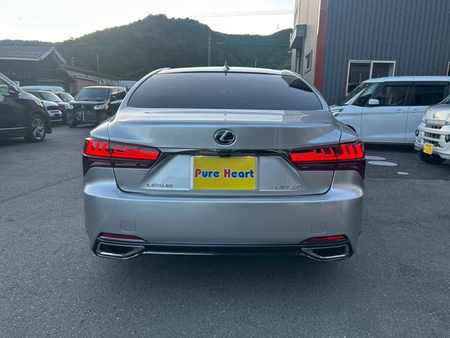 ＬＳ ＬＳ５００　Ｆスポーツ　１オーナー車　サンルーフ　Ｆスポーツ専用革シート　純正ナビ　ＴＶ　全周囲カメラ　ＥＴＣ　ＯＰデジタルインナーミラー　ヘッドアップディスプレイ　シートエアコン・ヒーター　パワーシート　Ｆスポ専用２０ＡＷ（8枚目）