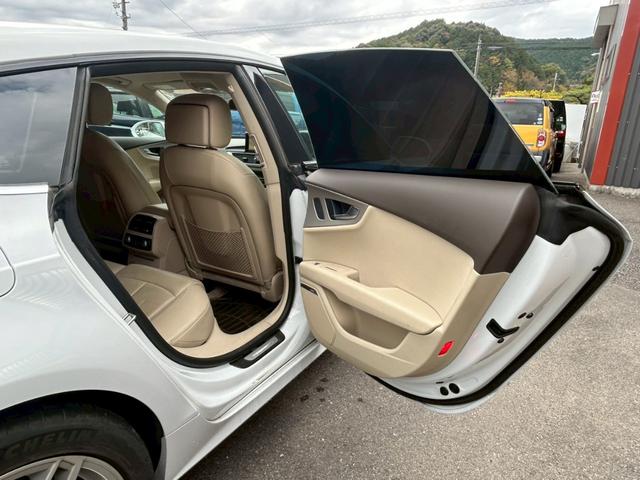 軽自動車、全車　新品バッテリー　ワイパーゴム　エンジンオイル　交換渡し致します。お問い合わせ無料ダイヤル００７８−６０４２−６３９９