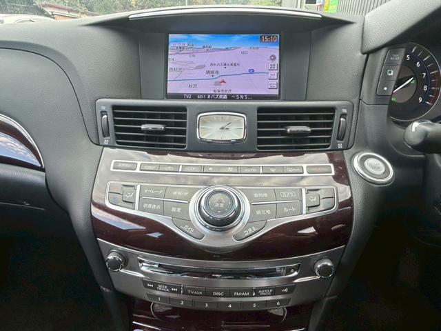 シーマ ハイブリッド サンルーフ ハーフレザーシート 純正ナビ TV バックカメラ クルーズコントロール BOSEサウンド パワーシート プッシュスタート スマートキー 純正18インチアルミホイール タイミングチェーン車(32枚目)