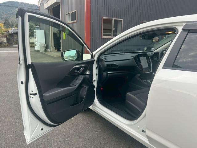 軽自動車、全車　新品バッテリー　ワイパーゴム　エンジンオイル　交換渡し致します。お問い合わせ無料ダイヤル００７８−６０４２−６３９９