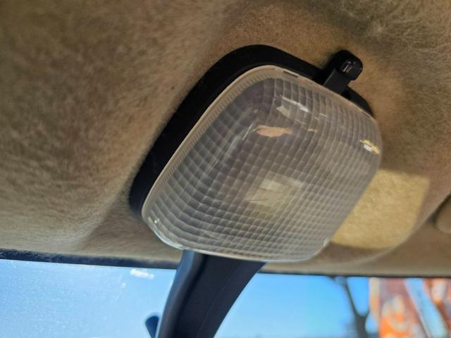 エッセ エコ　タナベ製車高調、ワンオフマフラー２本出しフロント部軽微修復歴有全塗装ブラック　純正５速車（33枚目）