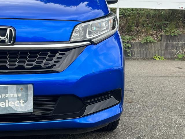 フリードハイブリッド ハイブリッド・Ｇ　ギャザズナビ／センシング／シートヒーター／禁煙車／６人乗／ドアバイザー／ＥＴＣ２．０／パーキングセンサー／両側電動／オートリトラミラー／ＬＥＤヘッドライト／オートエアコン／ロールサンシェイド／（33枚目）