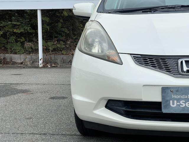 フィット Ｇスマートスタイルエディション　純正ナビ／スマートキー／リアカメラ／禁煙車／ドアバイザー／マニュアルエアコン／純正ＳＷ／ＨＩＤ／オートライト機能／保証なし／ＥＴＣ／（24枚目）