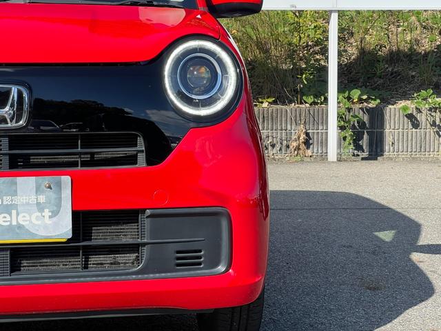 オートライト機能付なので、夕暮れ時や、トンネルなどでの付け忘れ、消し忘れがなくなります。また、夜間はエンジンを掛けたら点灯、切ると消灯致します。