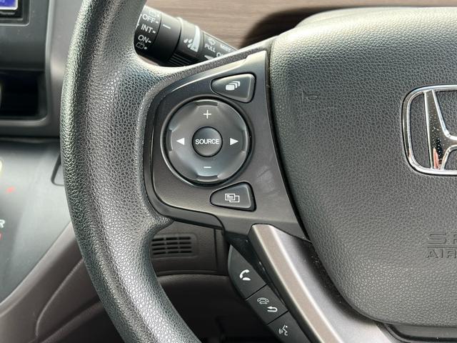 フリード G・ホンダセンシング 社外ディスプレイオーディオ/センシング/シートヒーター/6人乗り/ロールサンシェイド/(15枚目)