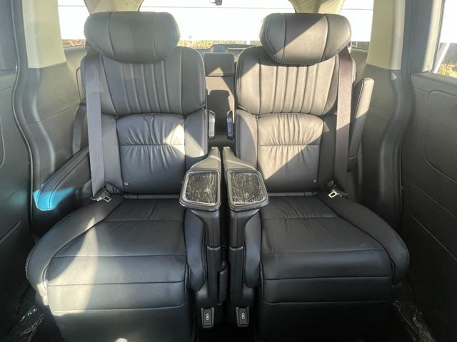 オデッセイハイブリッド e:HEVアブソルート・EX ギャザズナビ/マルチビューカメラシステム/元当社デモカー/2列目パワーシート/ブラインドスポット/パワーテールゲート/2列目オットマン/サイドエアバック/2列目シートヒーター/ワイヤレスチャージャー(2枚目)