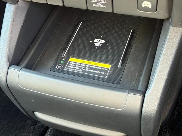 オデッセイハイブリッド e:HEVアブソルート・EX ギャザズナビ/マルチビューカメラシステム/元当社デモカー/2列目パワーシート/ブラインドスポット/パワーテールゲート/2列目オットマン/サイドエアバック/2列目シートヒーター/ワイヤレスチャージャー(11枚目)