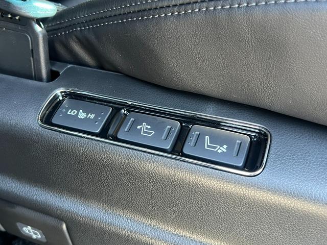 オデッセイハイブリッド e:HEVアブソルート・EX ギャザズナビ/マルチビューカメラシステム/元当社デモカー/2列目パワーシート/ブラインドスポット/パワーテールゲート/2列目オットマン/サイドエアバック/2列目シートヒーター/ワイヤレスチャージャー(25枚目)