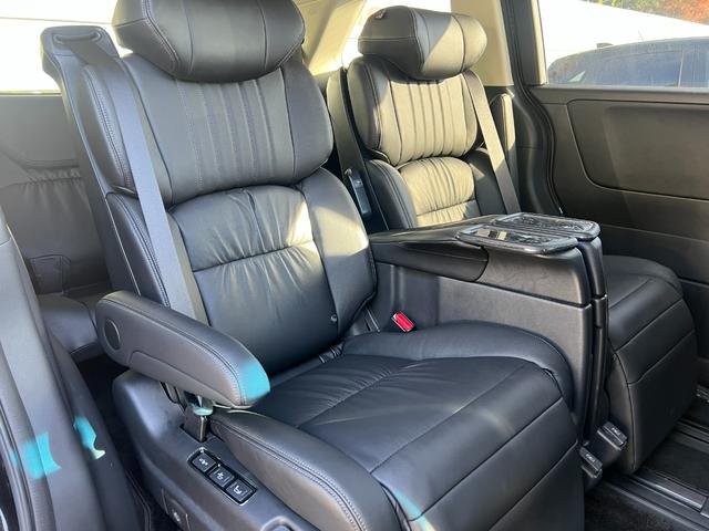 オデッセイハイブリッド e:HEVアブソルート・EX ギャザズナビ/マルチビューカメラシステム/元当社デモカー/2列目パワーシート/ブラインドスポット/パワーテールゲート/2列目オットマン/サイドエアバック/2列目シートヒーター/ワイヤレスチャージャー(28枚目)