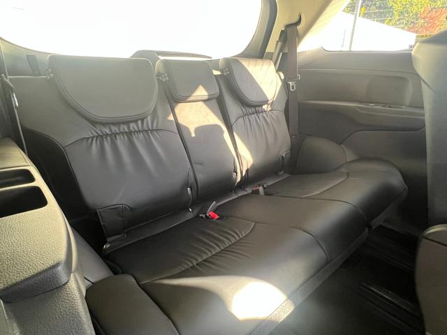 オデッセイハイブリッド e:HEVアブソルート・EX ギャザズナビ/マルチビューカメラシステム/元当社デモカー/2列目パワーシート/ブラインドスポット/パワーテールゲート/2列目オットマン/サイドエアバック/2列目シートヒーター/ワイヤレスチャージャー(29枚目)