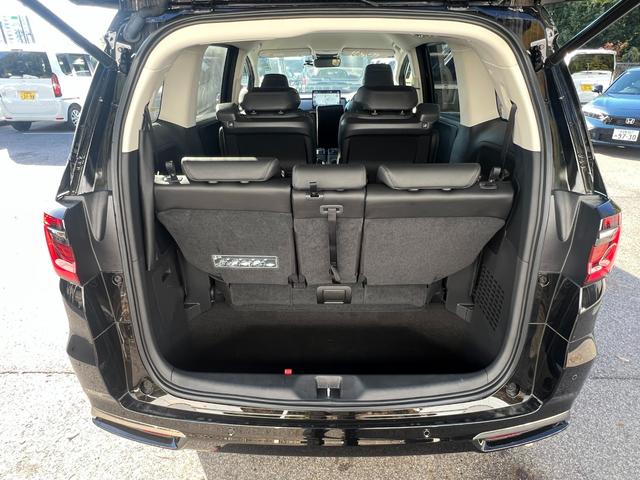 オデッセイハイブリッド e:HEVアブソルート・EX ギャザズナビ/マルチビューカメラシステム/元当社デモカー/2列目パワーシート/ブラインドスポット/パワーテールゲート/2列目オットマン/サイドエアバック/2列目シートヒーター/ワイヤレスチャージャー(41枚目)