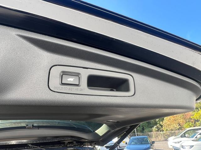 オデッセイハイブリッド e:HEVアブソルート・EX ギャザズナビ/マルチビューカメラシステム/元当社デモカー/2列目パワーシート/ブラインドスポット/パワーテールゲート/2列目オットマン/サイドエアバック/2列目シートヒーター/ワイヤレスチャージャー(42枚目)