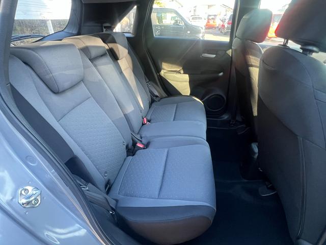 フィット ｅ：ＨＥＶベーシック　社外ナビ／ホンダセンシング／スマートキー／禁煙車／ＥＴＣ／リアカメラ／電子パーキング／ブレーキホールド／パーキングセンサー／サイドエアバック／誤発信抑制機能／保証書／（27枚目）