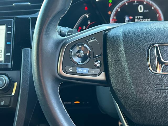 シビック ハッチバック　ギャザズナビ／センシング／シートヒーター／禁煙車／運転席助手席パワーシート／コンビシート／ブラインドスポット／純正１８ＡＷ／ＬＥＤヘッドライト／オートリトラミラー／電子パーキング／スマートキー（18枚目）