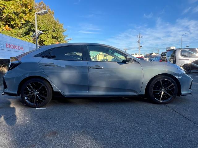 シビック ハッチバック　ギャザズナビ／センシング／シートヒーター／禁煙車／運転席助手席パワーシート／コンビシート／ブラインドスポット／純正１８ＡＷ／ＬＥＤヘッドライト／オートリトラミラー／電子パーキング／スマートキー（37枚目）