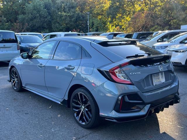 シビック ハッチバック　ギャザズナビ／センシング／シートヒーター／禁煙車／運転席助手席パワーシート／コンビシート／ブラインドスポット／純正１８ＡＷ／ＬＥＤヘッドライト／オートリトラミラー／電子パーキング／スマートキー（41枚目）