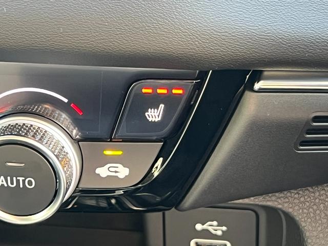 ヴェゼル ｅ：ＨＥＶＺ　元当社デモカー／コネクトディスプレイナビ／ＥＴＣ２．０／ブラインドスポット／ステアリングヒーター／ワイヤレス充電／ＬＥＤヘッドライト／シーケンシャルウインカー／禁煙車／スマートキー（16枚目）