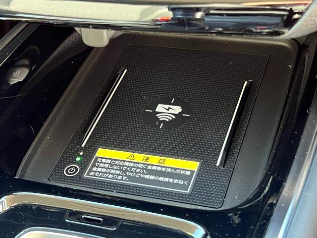 ヴェゼル ｅ：ＨＥＶＺ　元当社デモカー／コネクトディスプレイナビ／ＥＴＣ２．０／ブラインドスポット／ステアリングヒーター／ワイヤレス充電／ＬＥＤヘッドライト／シーケンシャルウインカー／禁煙車／スマートキー（18枚目）