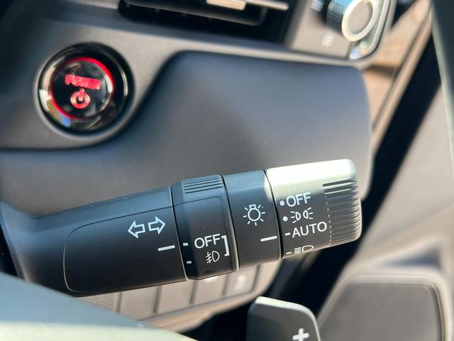 ヴェゼル ｅ：ＨＥＶＺ　元当社デモカー／コネクトディスプレイナビ／ＥＴＣ２．０／ブラインドスポット／ステアリングヒーター／ワイヤレス充電／ＬＥＤヘッドライト／シーケンシャルウインカー／禁煙車／スマートキー（26枚目）