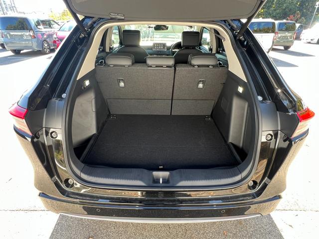 ヴェゼル ｅ：ＨＥＶＺ　元当社デモカー／コネクトディスプレイナビ／ＥＴＣ２．０／ブラインドスポット／ステアリングヒーター／ワイヤレス充電／ＬＥＤヘッドライト／シーケンシャルウインカー／禁煙車／スマートキー（39枚目）