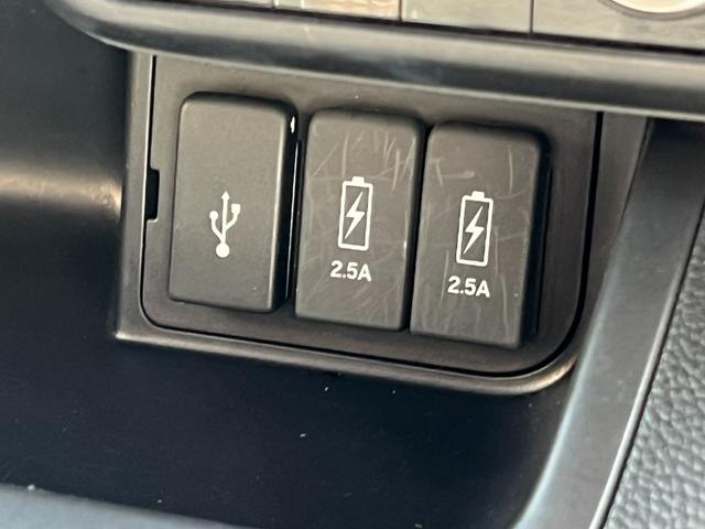 Ｎ－ＢＯＸカスタム Ｇ・Ｌターボホンダセンシング　ギャザズナビ／センシング／スマートキー／両側電動スライドドア／ＥＴＣ／ＬＥＤヘッドライト／オートリトラミラー／サイドエアバックシステム／ドアバイザー／リア５面スモーク／純正１５ＡＷ／（12枚目）