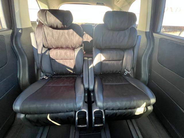 オデッセイハイブリッド ハイブリッドアブソルート・ＥＸホンダセンシング　ギャザズナビ／リア席モニター／センシング／ＭＶＣＳ／ブラインドスポット／ＡＣ電源１５００Ｗ／２列目サンシェード／パワーシート／シートヒーター／両側電動／オートリトラ／サイドエアバック／純正１８ＡＷ／（8枚目）