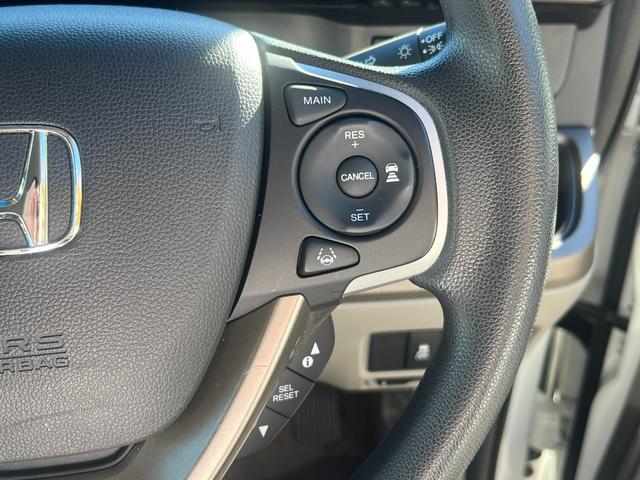 �N���[�Y�R���g���[���t���I�I�������H���ŃA�N�Z���𓥂܂Ȃ��Ă���葬�x�Ŋy�X�h���C�u���������h���C�u�ɂ͌������Ȃ��@�\�̂P�ł��I