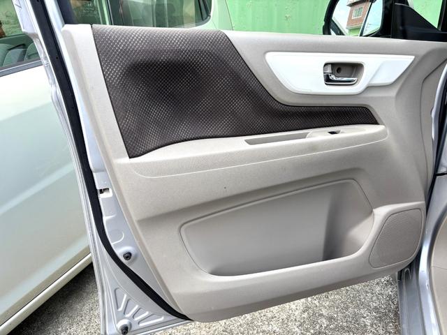 N-WGN Gコンフォートパッケージ 車検整備付 修復履歴なし 禁煙車 特別仕様車 Bluetooth接続 ナビ TV DVD再生 衝突被害軽減システム HID タイヤ新品 スマートキー2個 プッシュスタート iストップ対応バッテリー新品(40枚目)