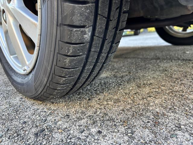 ムーヴ Ｘ　車検２年　タイヤ新品　Ｂｌｕｅｔｏｏｔｈ　バックカメラ　ナビＴＶ　ＤＶＤ　スマートキー　プッシュスタート　アルミホイール　アイドリングストップ　対応バッテリー新品（18枚目）