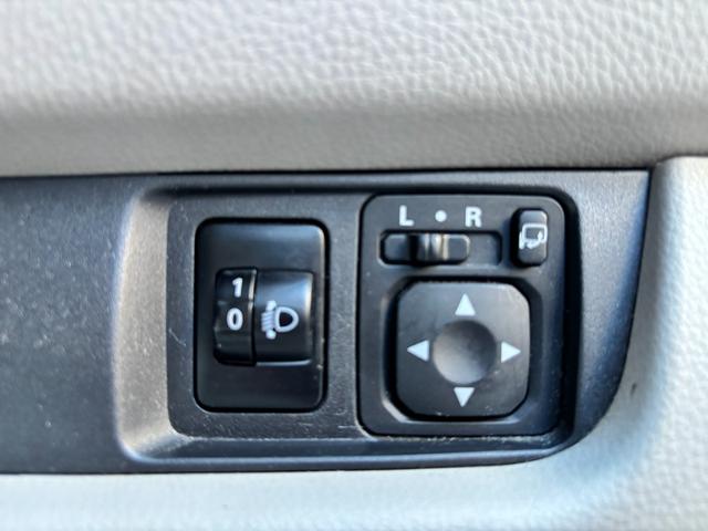 デイズ Ｊ　車検整備付き　修復履歴なし　禁煙車　タイミングチェーン　ナビ　フルセグＴＶ　ＣＤ　キーレスキー（25枚目）