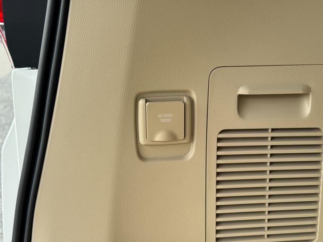 ランドクルーザー ＺＸ　ＪＢＬプレミアムサウンド　リアエンターテイメント　タイヤ空気圧警報システム　クールＢＯＸ　ルーフレール　ムーンルーフ　ベージュレザーシート　パノラミックビューモニター　ブラインドスポットモニター（79枚目）