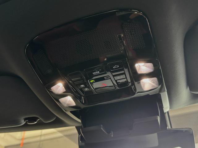 ＲＸ ＲＸ５００ｈ　Ｆスポーツパフォーマンス　パノラマルーフ　ルーフレール　輻射ヒーター　デジタルインナーミラー　３眼ＬＥＤヘッドライト　赤レザーシート　パノラミックビューモニター　ブラインドスポットモニター　１４インチディスプレイオーディオ（56枚目）