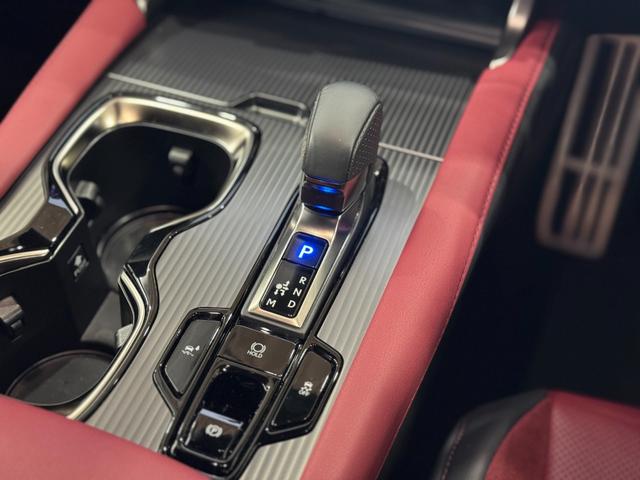 ＲＸ ＲＸ５００ｈ　Ｆスポーツパフォーマンス　パノラマルーフ　ルーフレール　輻射ヒーター　デジタルインナーミラー　３眼ＬＥＤヘッドライト　赤レザーシート　パノラミックビューモニター　ブラインドスポットモニター　１４インチディスプレイオーディオ（61枚目）
