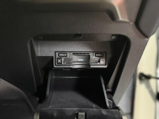 ＲＸ ＲＸ５００ｈ　Ｆスポーツパフォーマンス　パノラマルーフ　ルーフレール　輻射ヒーター　デジタルインナーミラー　３眼ＬＥＤヘッドライト　赤レザーシート　パノラミックビューモニター　ブラインドスポットモニター　１４インチディスプレイオーディオ（70枚目）